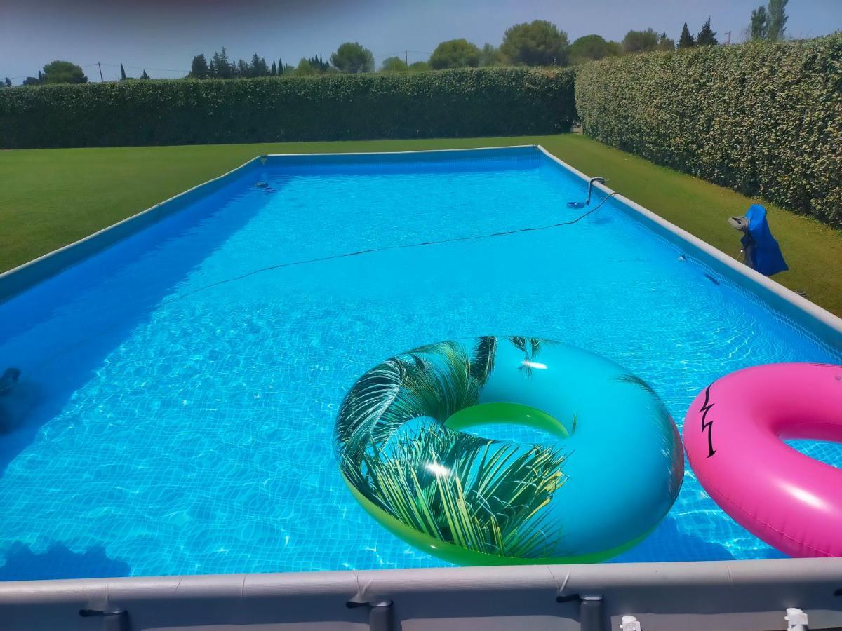 Logement Atypique Arles Bagian luar foto